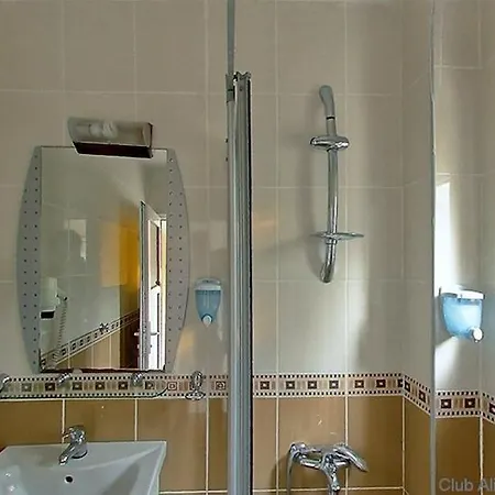 فندق Club Alisya 4*